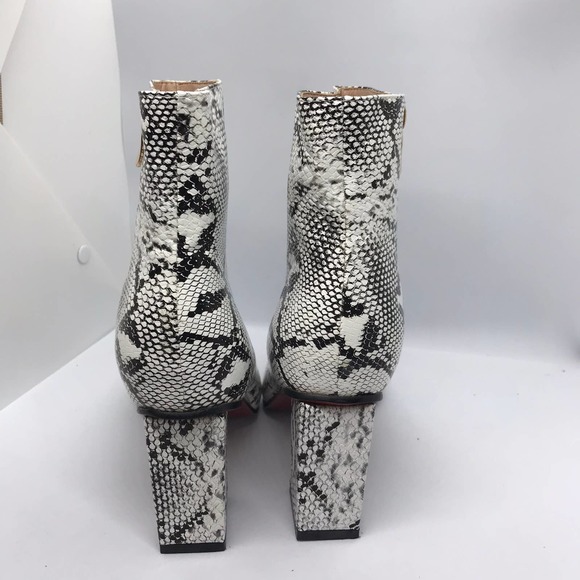 WetKiss Snake Skin Boots With Chunky Block Mid Heels  Size 10 - Picture 2 of 10
